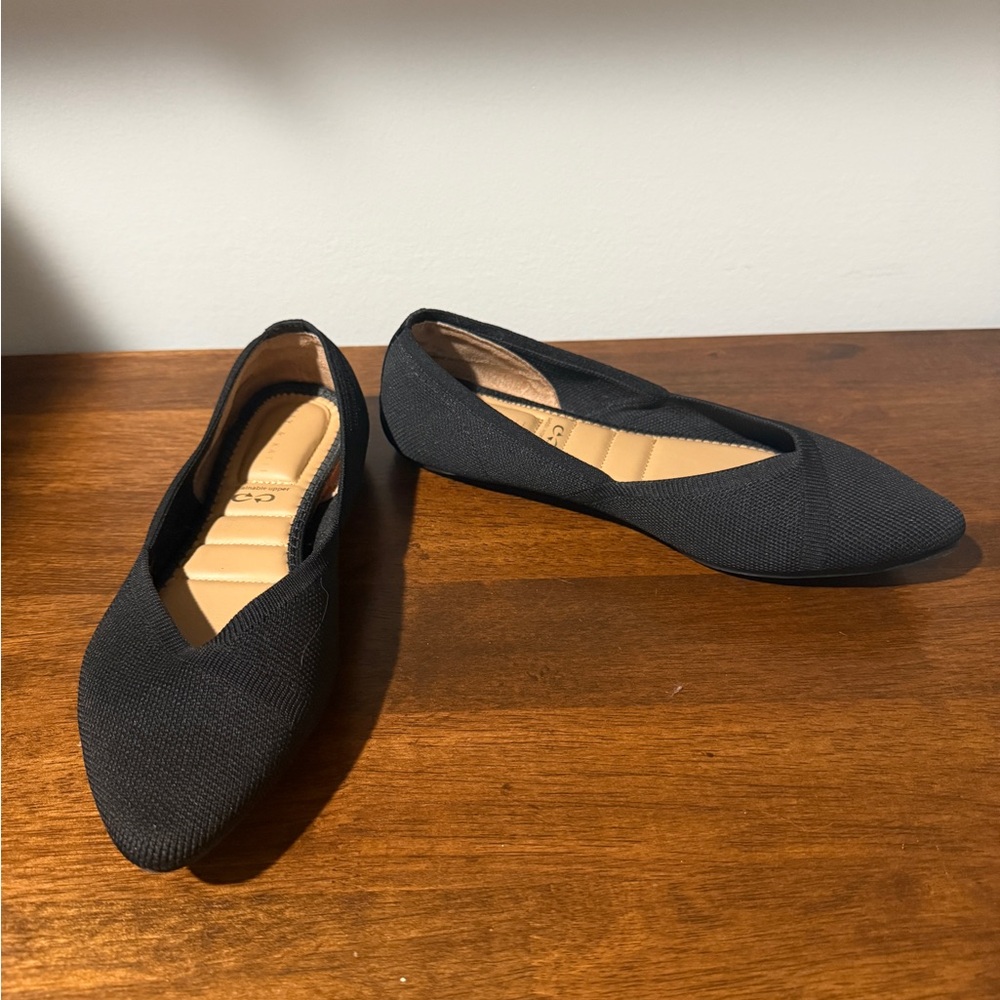 Elegant Black Women's Flats